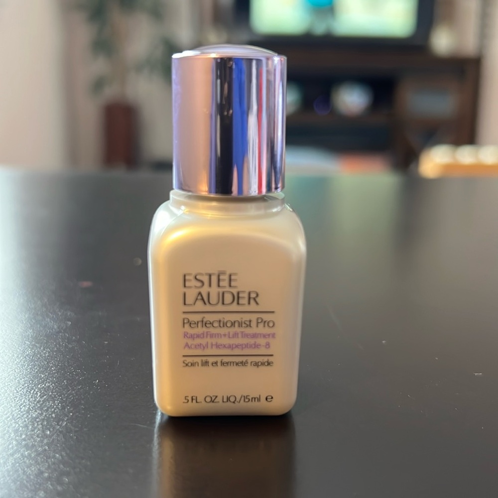 NEW Estée Lauder Perfectionist Pro